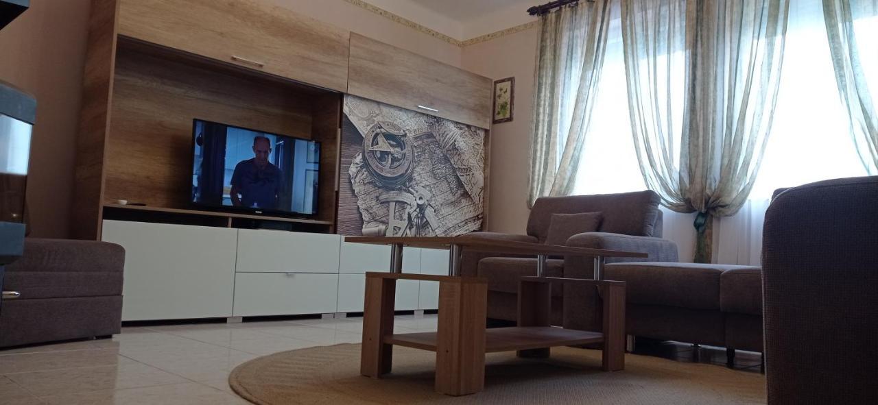 Kaman Nyaralo Апартаменты